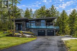 1210 FALKENBURG ROAD  Bracebridge (Monck (Bracebridge)), ON P1L 1X4