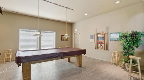 116-650 Lexington Drive, Kelowna, BC - Indoor Photo Showing Other Room