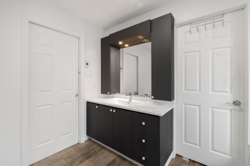 Salle de bains attenante à la CCP - 46 Rue Migué, Saint-Jacques, QC - Indoor Photo Showing Bathroom