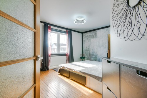 Chambre à coucher - 371 Rue St-Maurice, Saint-Séverin, QC - Indoor Photo Showing Other Room