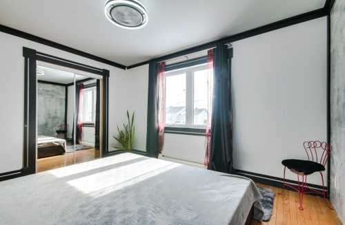 Chambre à coucher - 371 Rue St-Maurice, Saint-Séverin, QC - Indoor Photo Showing Bedroom