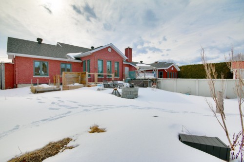 Face arrière - 371 Rue St-Maurice, Saint-Séverin, QC - Outdoor