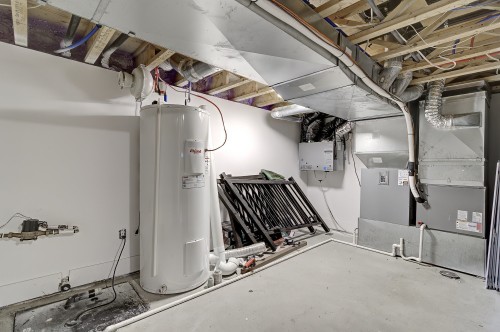 Rangement - 5673 Rue Alexandre, Brossard, QC - Indoor Photo Showing Basement