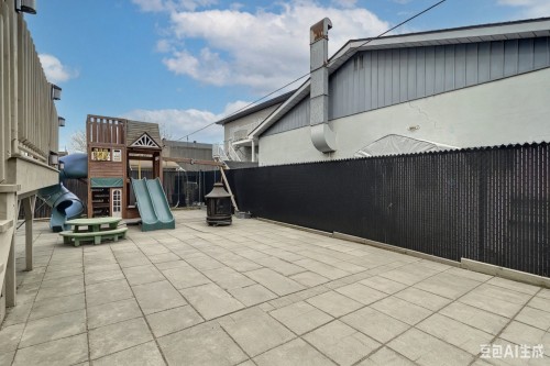 Cour - 5673 Rue Alexandre, Brossard, QC - Outdoor