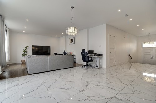 Salle à manger - 5673 Rue Alexandre, Brossard, QC - Indoor Photo Showing Other Room