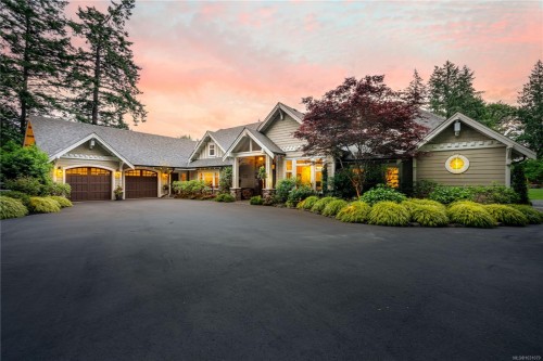 441 Glendower Rd, Saanich, BC 