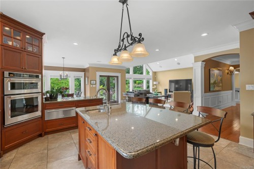 441 Glendower Rd, Saanich, BC 