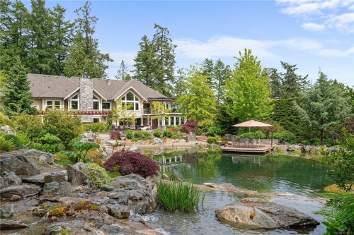 441 Glendower Rd, Saanich, BC 