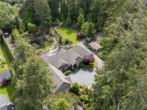 441 Glendower Rd, Saanich, BC 