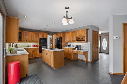 25 Quinns Cove, Winnipeg, MB 