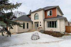 25 Quinns COVE  Winnipeg, MB R3R 3N5