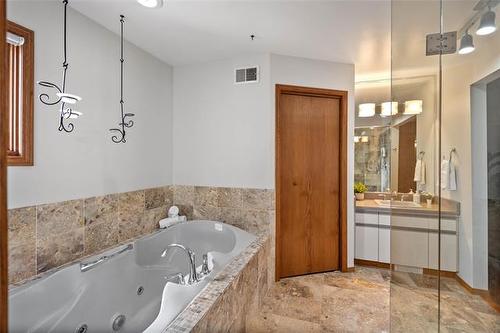 25 Quinns Cove, Winnipeg, MB 