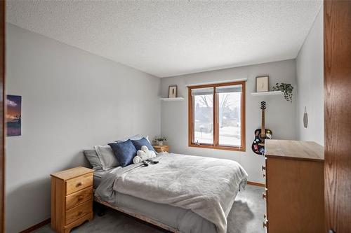 25 Quinns Cove, Winnipeg, MB 