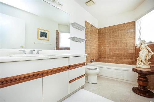 605 Stradbrook Ave, Winnipeg, MB 