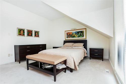 605 Stradbrook Ave, Winnipeg, MB 