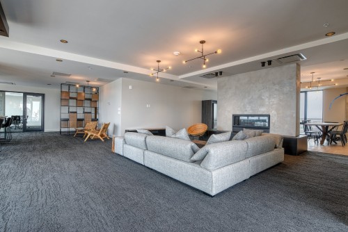 Common room - 328-112 Ch. De La Pointe-Nord, Montréal (Verdun/Île-Des-Soeurs), QC - Indoor With Fireplace