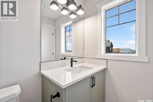 7716 Mapleford Boulevard, Regina, SK - Indoor Photo Showing Bathroom