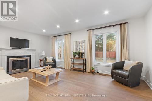 4873 Forest Hill Drive, Mississauga, ON - Indoor Photo Showing Living Room With Fireplace
