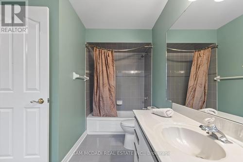 4873 Forest Hill Drive, Mississauga, ON - Indoor Photo Showing Bathroom