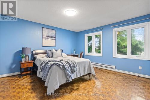 4873 Forest Hill Drive, Mississauga, ON - Indoor Photo Showing Bedroom