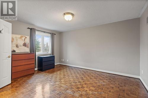 4873 Forest Hill Drive, Mississauga, ON - Indoor Photo Showing Other Room