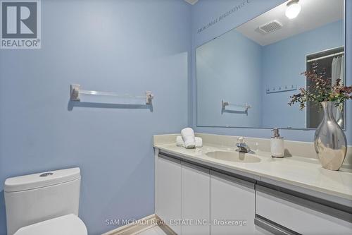 4873 Forest Hill Drive, Mississauga, ON - Indoor Photo Showing Bathroom