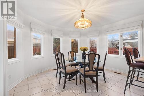 4873 Forest Hill Drive, Mississauga, ON - Indoor Photo Showing Dining Room