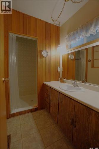608 Nicoll Lane, Regina Beach, SK - Indoor