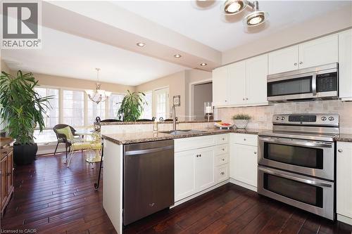 24 Primrose Path, Kitchener, ON - Indoor Photo Showing Kitchen