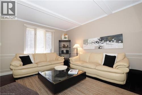 24 Primrose Path, Kitchener, ON - Indoor Photo Showing Living Room