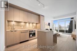 521 - 6 GREENBRIAR ROAD Toronto, ON M2K 0H6
