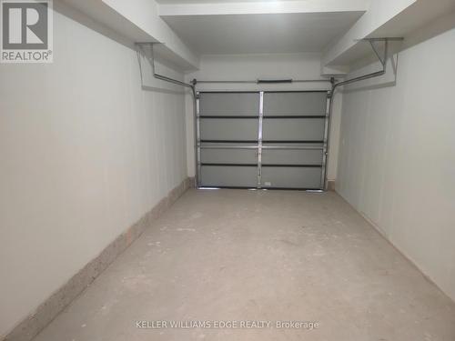 168 Everett Common, St. Catharines, ON - Indoor Photo Showing Garage