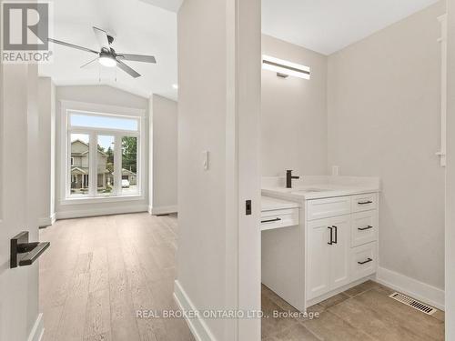 44 Topham Boulevard, Welland (N. Welland), ON - Indoor Photo Showing Other Room