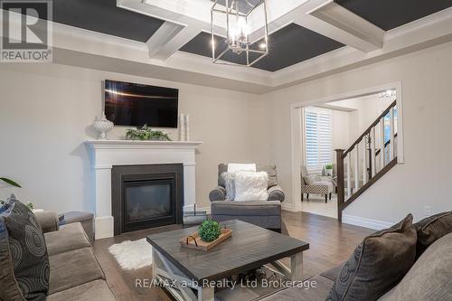 30 Brookside Lane, Tillsonburg, ON - Indoor Photo Showing Living Room With Fireplace