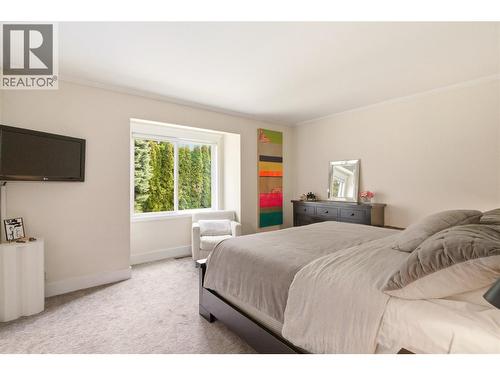 Primary bedroom - 4337 Dunvegan Court, Kelowna, BC - Indoor Photo Showing Bedroom
