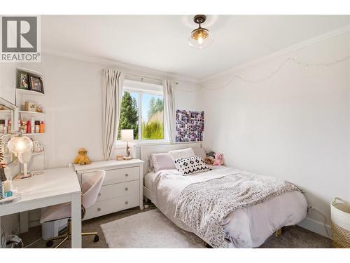 3rd bedroom (upper) - 4337 Dunvegan Court, Kelowna, BC - Indoor Photo Showing Bedroom
