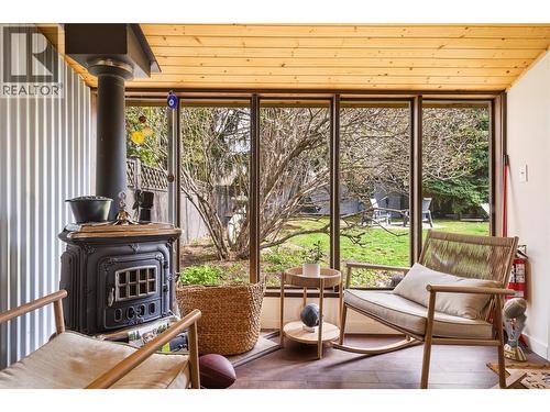 cottage - 4337 Dunvegan Court, Kelowna, BC - Indoor