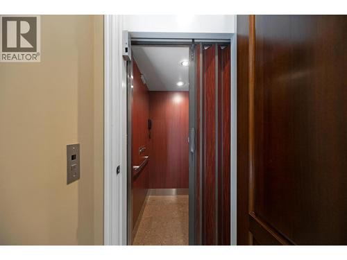 225 Swick Road, Kelowna, BC - Indoor Photo Showing Other Room