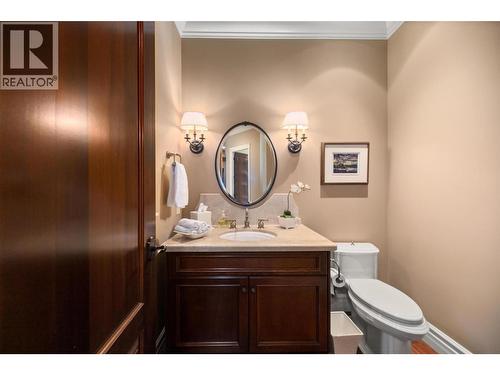225 Swick Road, Kelowna, BC - Indoor Photo Showing Bathroom