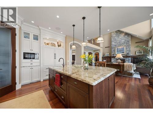 225 Swick Road, Kelowna, BC - Indoor Photo Showing Other Room