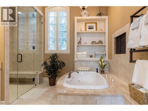 225 Swick Road, Kelowna, BC - Indoor Photo Showing Bathroom