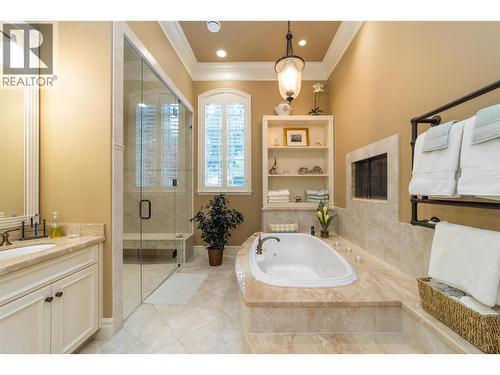 225 Swick Road, Kelowna, BC - Indoor Photo Showing Bathroom