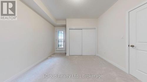 38 Dandara Gate, Vaughan, ON - Indoor Photo Showing Other Room