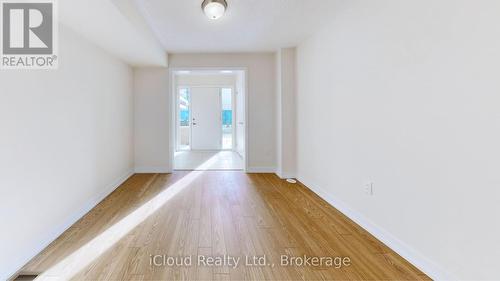 38 Dandara Gate, Vaughan, ON - Indoor Photo Showing Other Room
