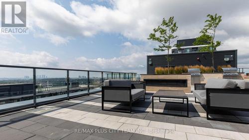 626 - 100 Eagle Rock Way, Vaughan, ON - Outdoor