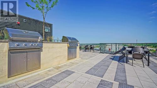 626 - 100 Eagle Rock Way, Vaughan, ON - Outdoor