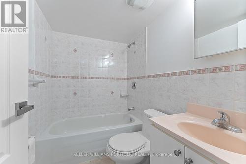 502 Turnbridge Road, Mississauga, ON - Indoor Photo Showing Bathroom