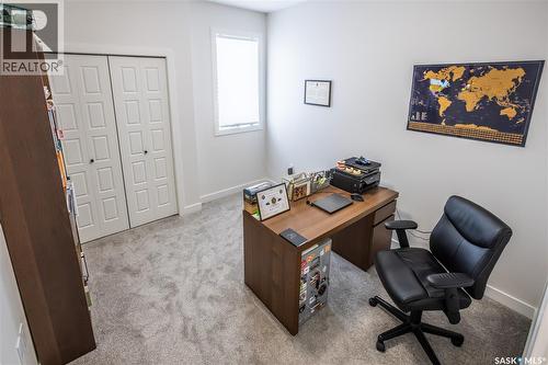 1002 Maplewood Drive, Moose Jaw, SK - Indoor Photo Showing Office