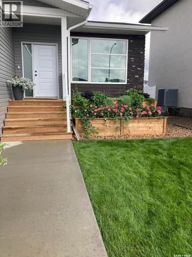 1002 Maplewood Drive, Moose Jaw, SK - Outdoor
