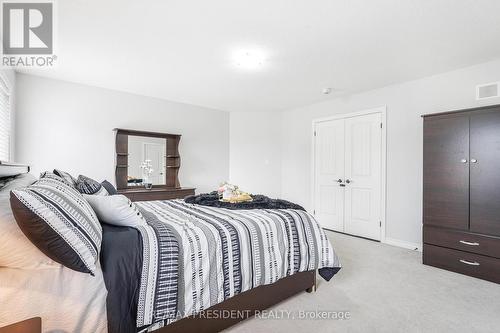 505 Sophia Crescent, London North, ON - Indoor Photo Showing Bedroom